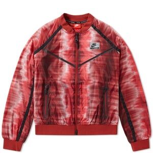 BRAND NEW NEVER WORN Nike jacket!!